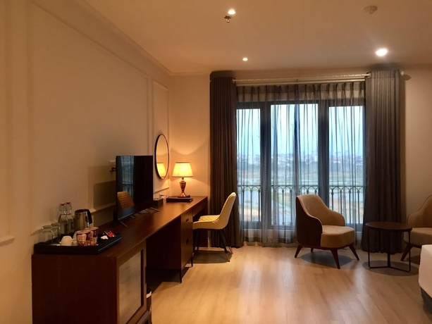 Imagen de la habitación del Hotel Rex Quang Binh. Foto 10