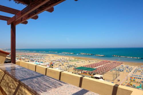 Imagen de la habitación del Hotel Rex Residence, Cattolica. Foto 20