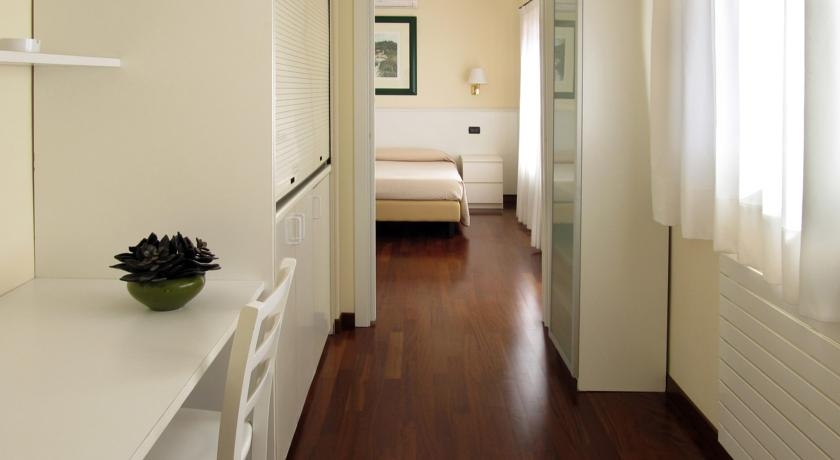 Imagen de la habitación del Hotel Rex Residence. Foto 3