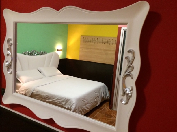 Imagen de la habitación del Hotel Rex, Tirana. Foto 10