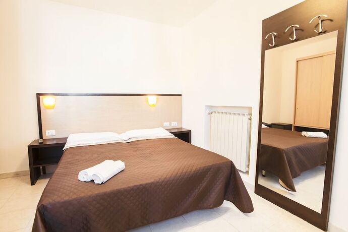 Imagen de la habitación del Hotel Rex, Viareggio. Foto 14