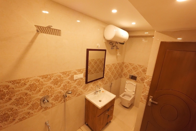 Imagen de la habitación del Hotel Rex, kharkuli. Foto 13