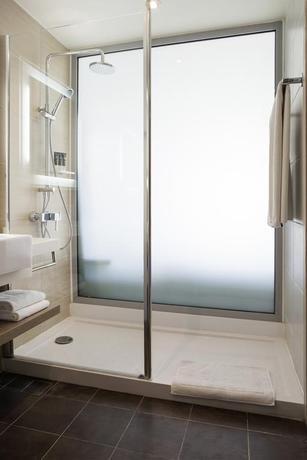 Imagen de la habitación del Hotel Rexan. Foto 5