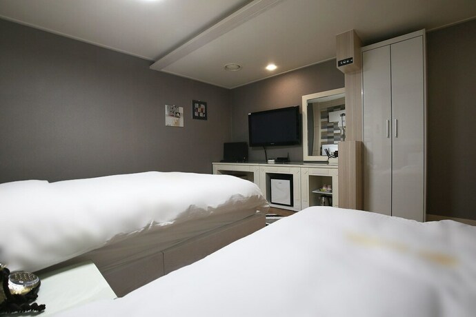 Imagen de la habitación del Hotel Rexhotel. Foto 15