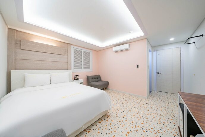 Imagen de la habitación del Hotel Rexhotel. Foto 23