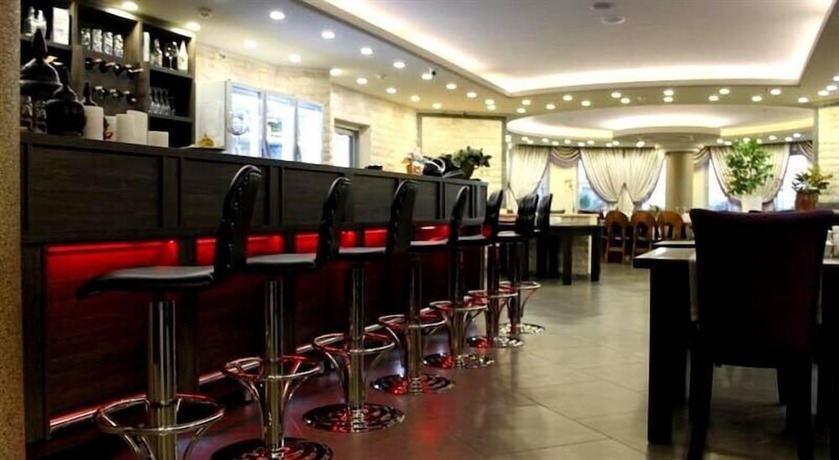 Imagen del bar/restaurante del Hotel Rey Manes. Foto 4