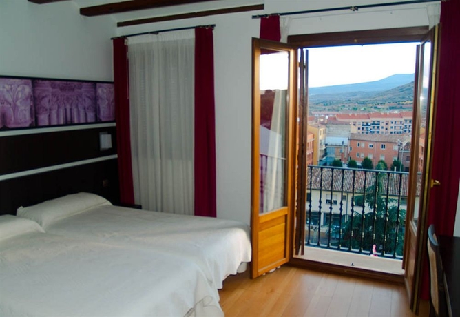 Imagen de la habitación del Hotel Rey Sancho, Navarrete. Foto 4