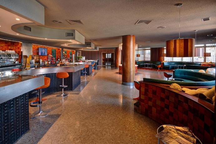 Imagen del bar/restaurante del Hotel Rey Sancho Ramirez. Foto 3