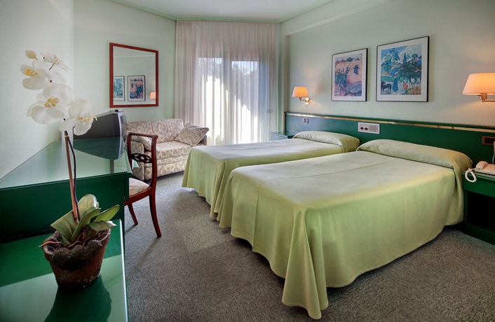 Imagen de la habitación del Hotel Rey Sancho Ramirez. Foto 9