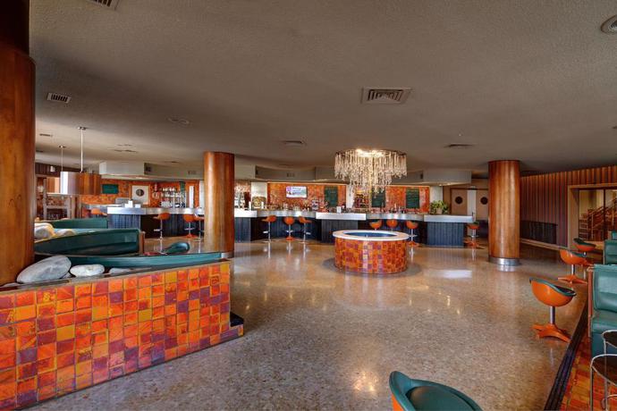 Imagen del bar/restaurante del Hotel Rey Sancho Ramirez. Foto 6
