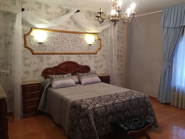 Imagen de la habitación del Hotel Reyes Astures. Foto 16