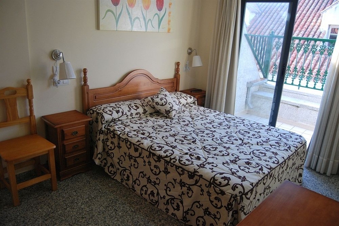 Imagen de la habitación del Hotel Reyesol. Foto 6