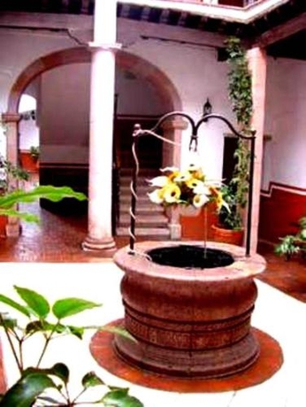 Imagen general del Hotel Reyna Soledad. Foto 2