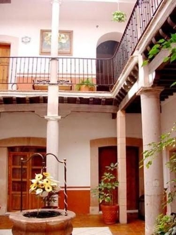 Imagen general del Hotel Reyna Soledad. Foto 4
