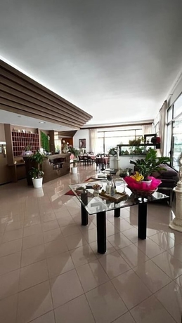Imagen de los interiores del Hotel Rey's. Foto 12
