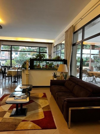 Imagen de los interiores del Hotel Rey's. Foto 15
