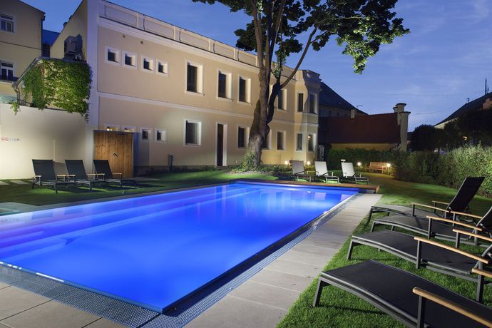 Imagen de los interiores del Hotel Reza. Foto 10