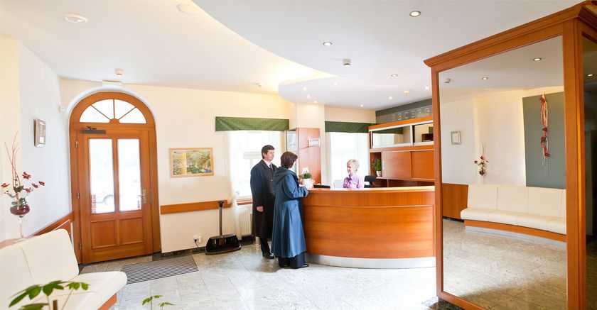 Imagen de la habitación del Hotel Reza. Foto 7