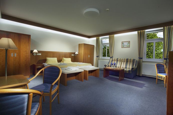 Imagen de los interiores del Hotel Reza. Foto 13