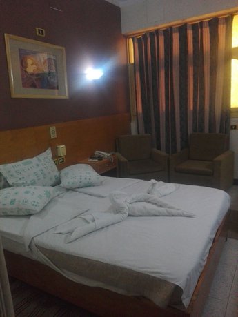 Imagen de la habitación del Hotel Rezeiky And Camp Luxor. Foto 3