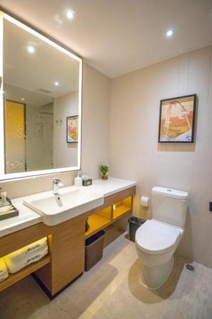 Imagen de la habitación del Hotel Rezen Heyi. Foto 6