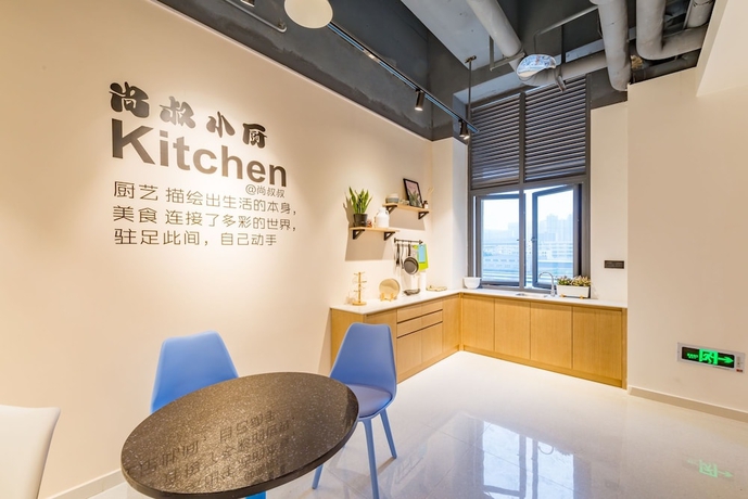 Imagen de los interiores del Hotel Rezen Sunbow. Foto 17