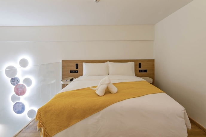 Imagen de la habitación del Hotel Rezen Sunbow. Foto 5