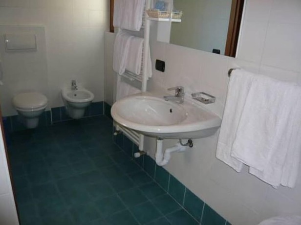 Imagen de la habitación del Hotel Rezia, Bolladore. Foto 12
