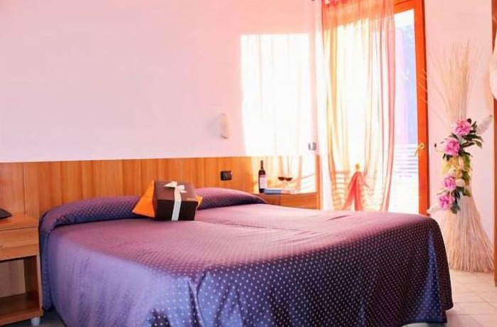 Imagen de la habitación del Hotel Rezia, Bolladore. Foto 15