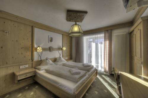Imagen de la habitación del Hotel Rezia, Villa N&ouml;ia. Foto 9
