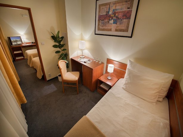 Imagen de la habitación del Hotel Rezidence Emmy. Foto 6