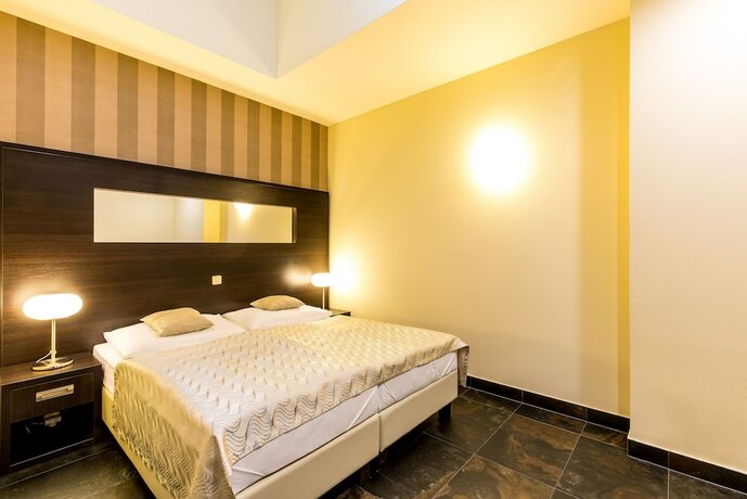 Imagen general del Hotel Rezidence Font&aacute;na. Foto 6