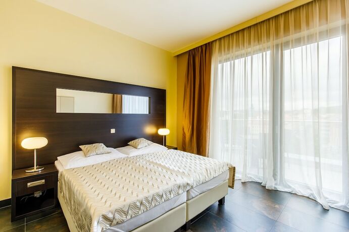 Imagen de la habitación del Hotel Rezidence Font&aacute;na. Foto 18