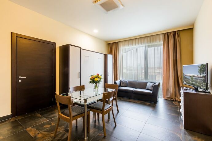 Imagen de la habitación del Hotel Rezidence Font&aacute;na. Foto 19