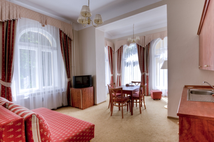 Imagen de la habitación del Hotel Rezidence Villa Gloria. Foto 5