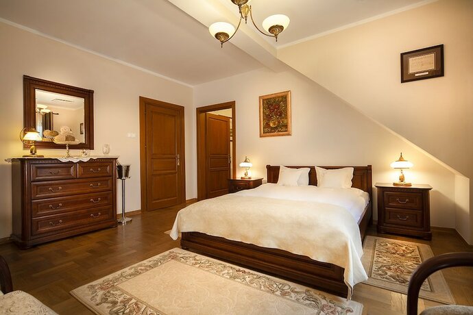 Imagen de la habitación del Hotel Rezydencja Dw&oacute;r Polski. Foto 14