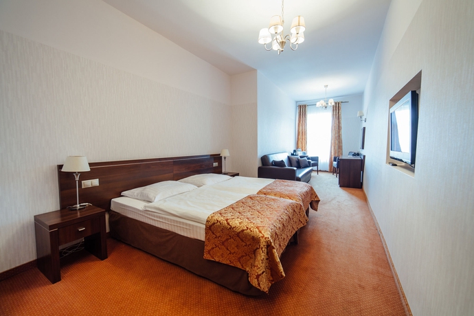 Imagen de la habitación del Hotel Rezydent. Foto 9