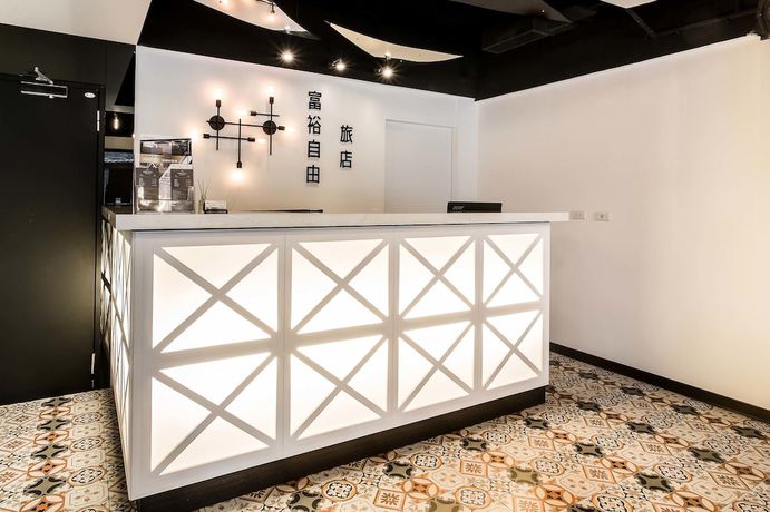 Imagen de los interiores del Hotel Rf Linsen. Foto 19