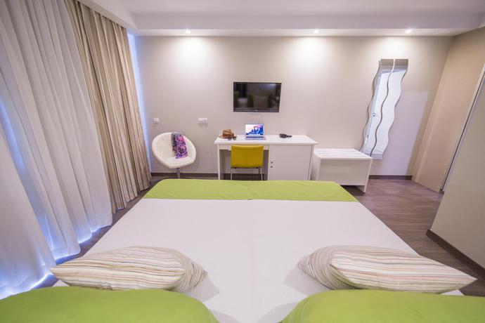 Imagen de la habitación del Hotel Rf San Borondon. Foto 3