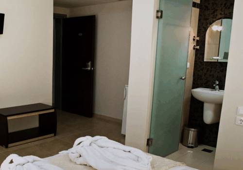 Imagen de la habitación del Hotel Rg Status. Foto 6