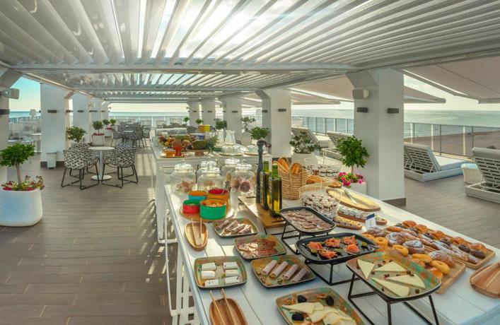 Imagen del bar/restaurante del Hotel Rh Bayren And Spa. Foto 2