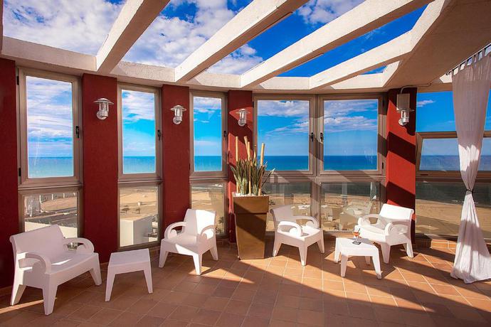 Imagen de los interiores del Hotel Rh Gijón. Foto 7