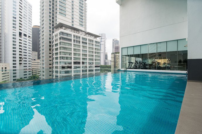 Imagen de la piscina del Hotel Rh Suites At One Bukit Ceylon. Foto 20