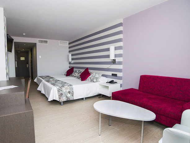 Imagen de la habitación del Hotel Rh Vinaros Aura. Foto 4