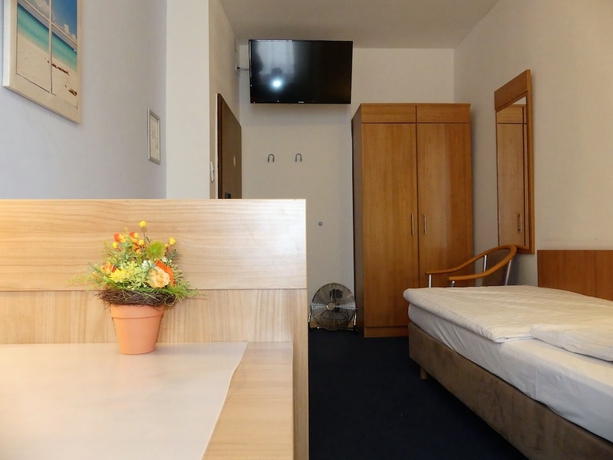 Imagen de la habitación del Hotel Rhein-Hotel St.Martin. Foto 12