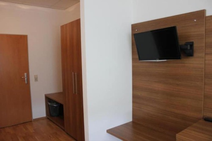 Imagen de la habitación del Hotel Rheinbr&uuml;cke. Foto 8