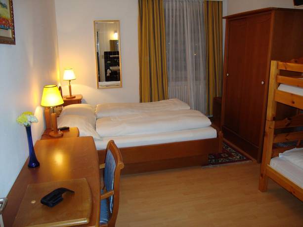 Imagen de la habitación del Hotel Rheinfall. Foto 12