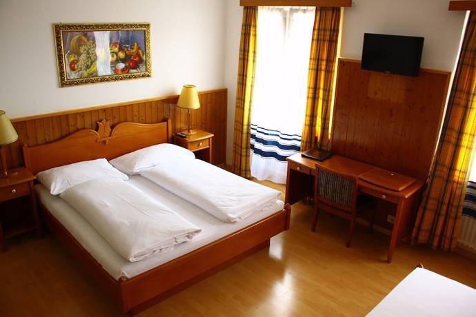 Imagen de la habitación del Hotel Rheinfall. Foto 18