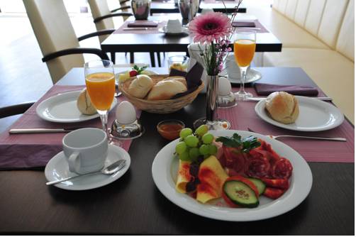 Imagen de la habitación del Hotel Rheingarten Duisburg. Foto 4