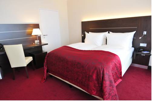 Imagen de la habitación del Hotel Rheingarten Duisburg. Foto 13